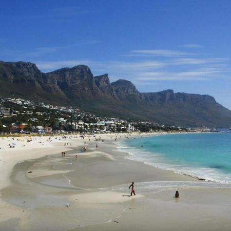Lägenhet på 0 m² i Camps Bay, med 2 sovrum och 1 badrum  Kapstaden Exteriör bild