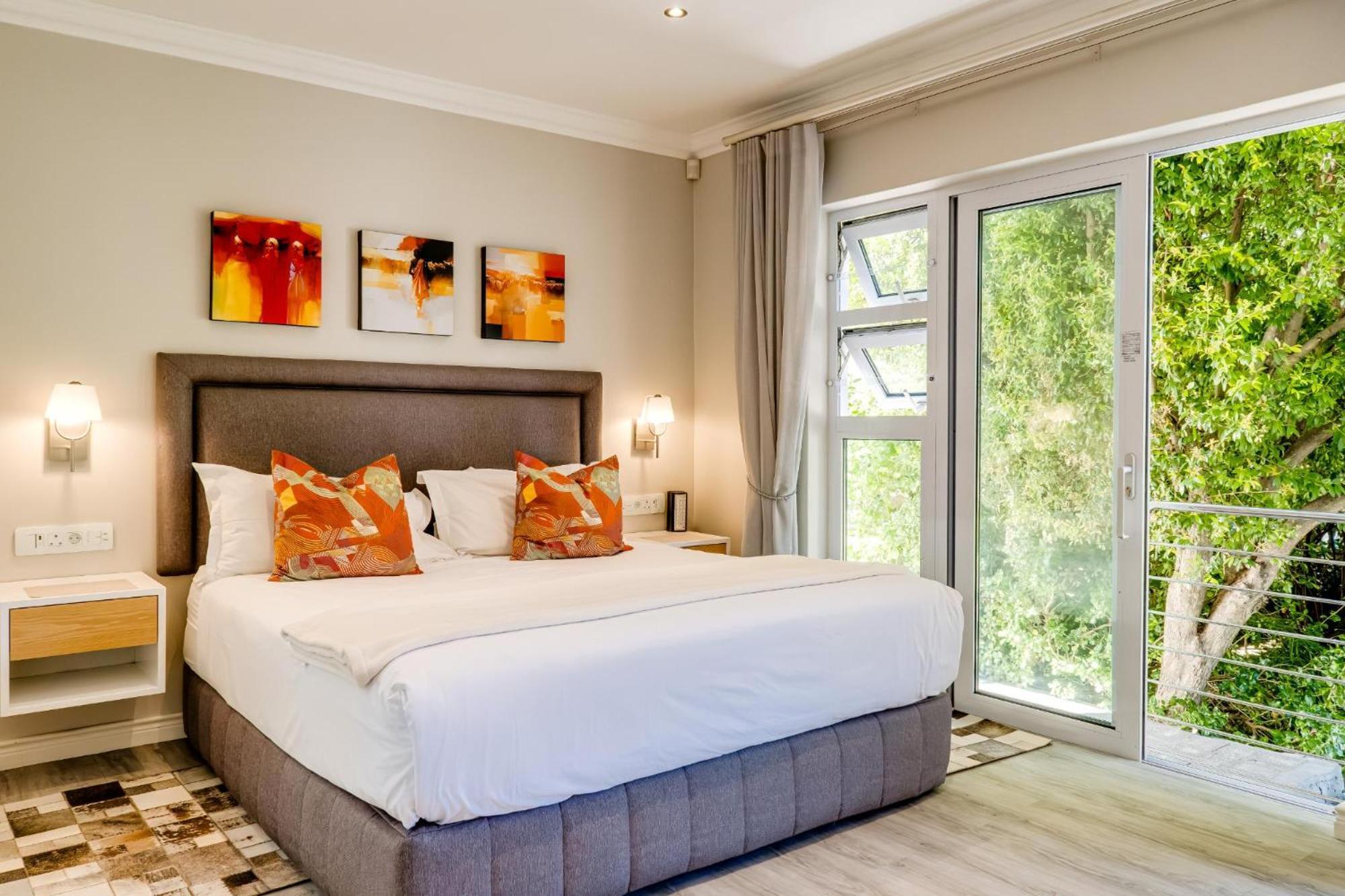 Lägenhet på 0 m² i Camps Bay, med 2 sovrum och 1 badrum  Kapstaden Exteriör bild